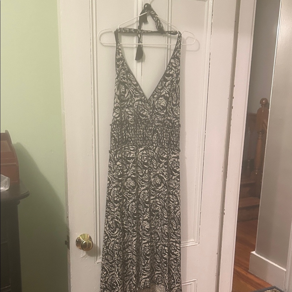 Max Studio Black and White Floral Maxi Dress
